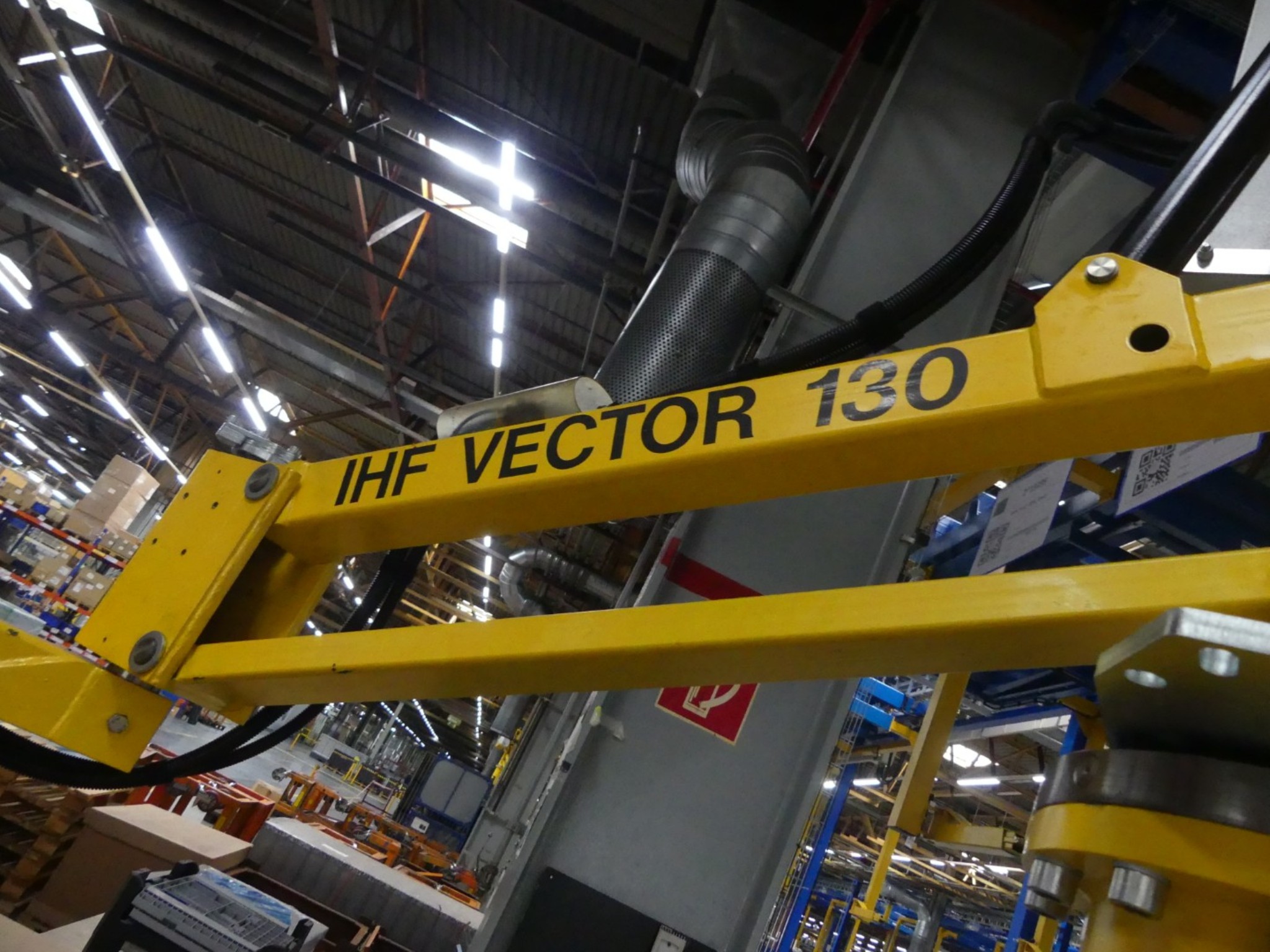 Centros de mecanizado, máquinas para trabajar el metal y líneas de producción de la industria del automóvil-2