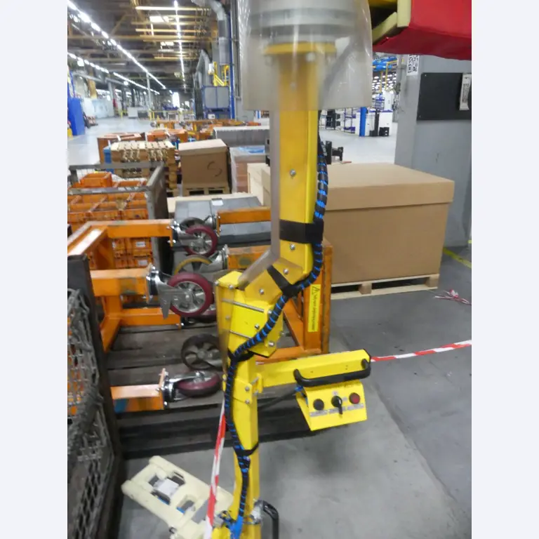 Centros de mecanizado, máquinas para trabajar el metal y líneas de producción de la industria del automóvil-4