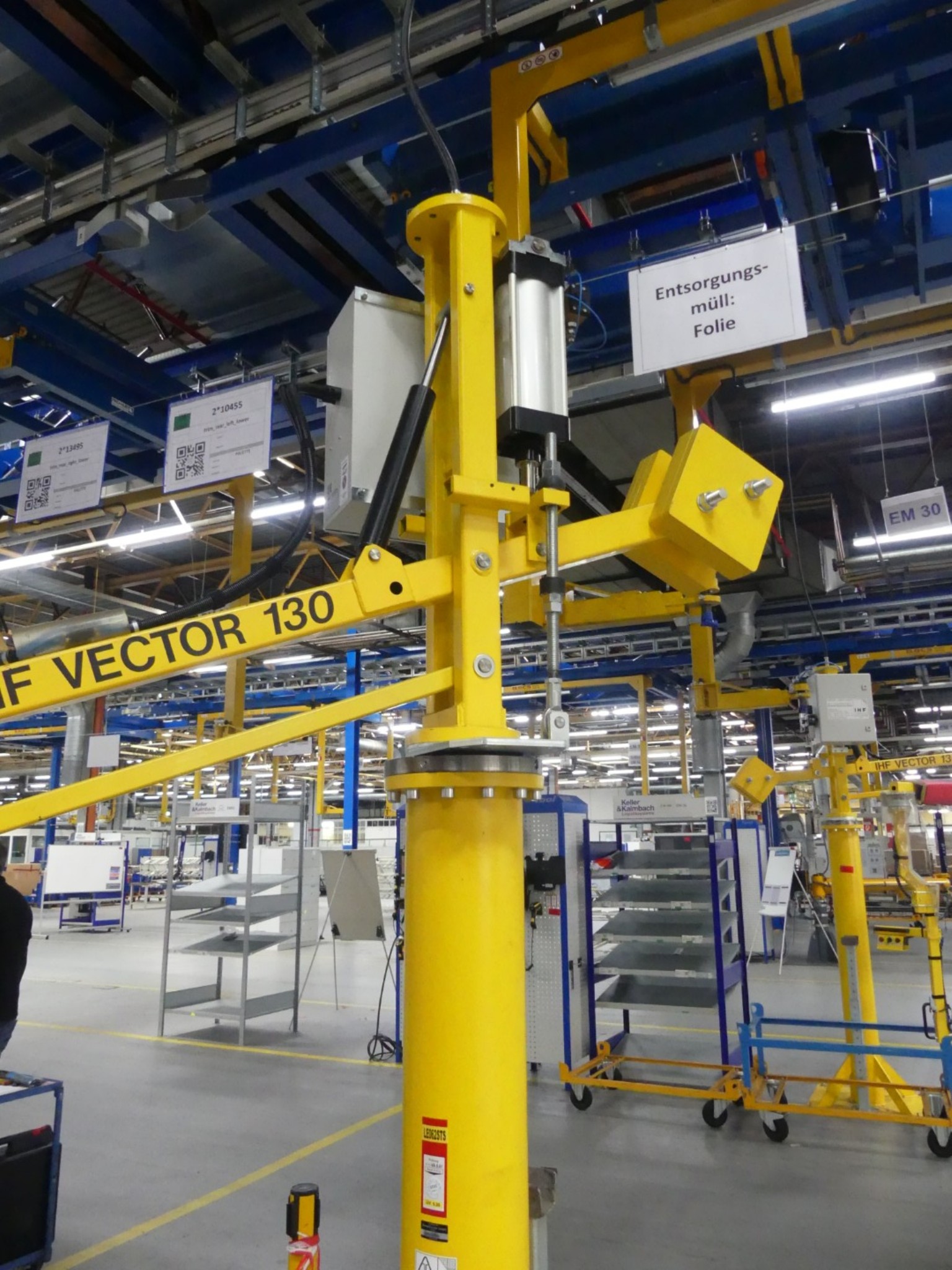 Centros de mecanizado, máquinas para trabajar el metal y líneas de producción de la industria del automóvil-5