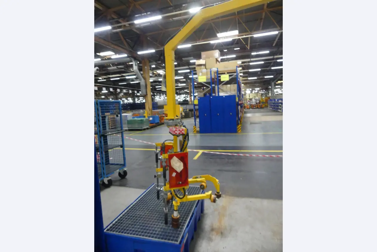 Centra obróbcze, maszyny do obróbki metalu i linie produkcyjne z branży motoryzacyjnej-3