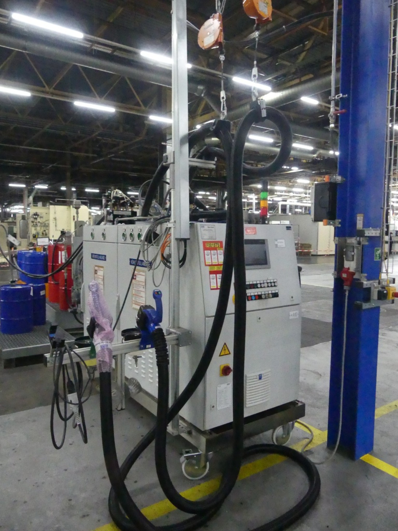 Centros de mecanizado, máquinas para trabajar el metal y líneas de producción de la industria del automóvil-1