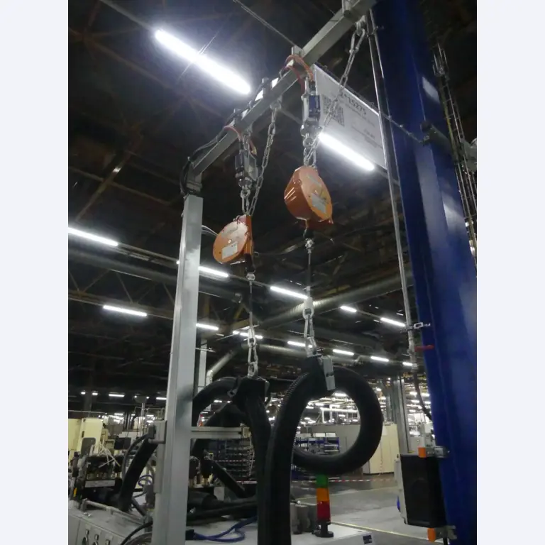 Centros de mecanizado, máquinas para trabajar el metal y líneas de producción de la industria del automóvil-4