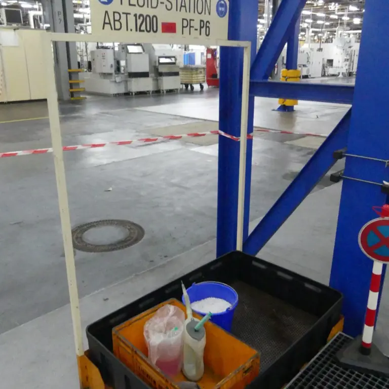 Fluid station