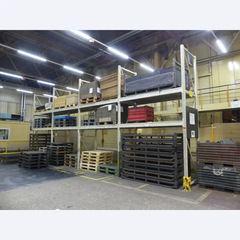 Centros de mecanizado, máquinas para trabajar el metal y líneas de producción de la industria del automóvil-3