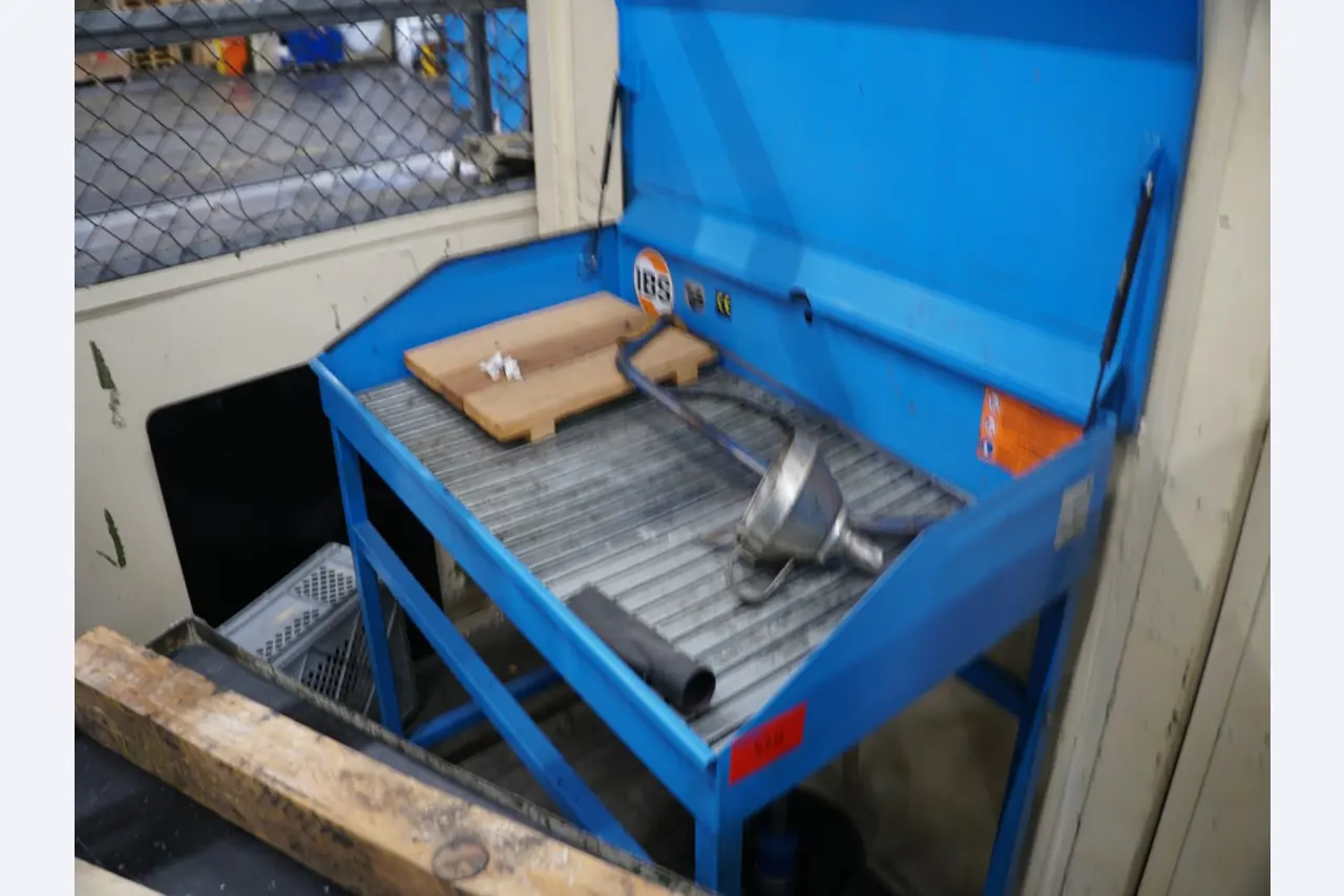 Centra obróbcze, maszyny do obróbki metalu i linie produkcyjne z branży motoryzacyjnej-1