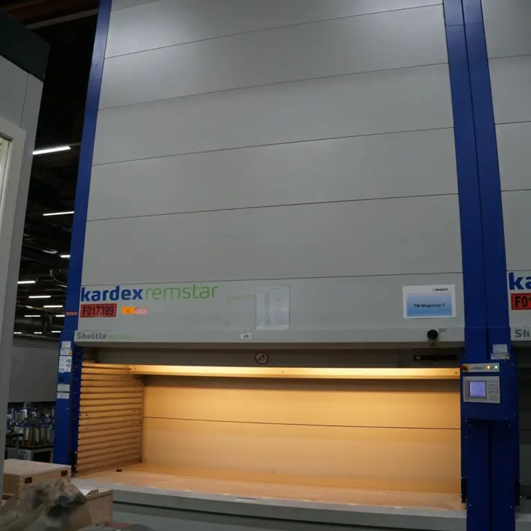 Prateleira Paternoster Kardex Shuttle-XP-500-2450X864