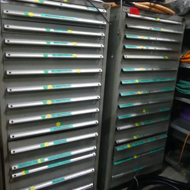2 Armoire à tiroirs pour outils Dick Lista