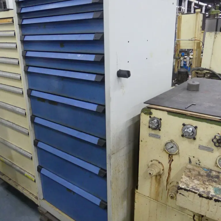 Armoire à tiroirs pour outils Kind