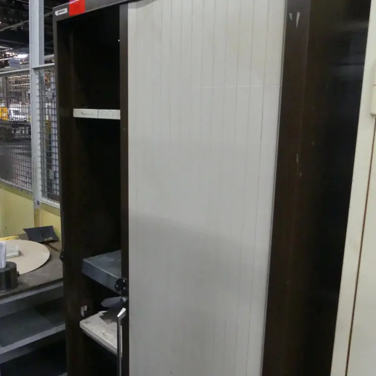 Armoire en acier Lampertz