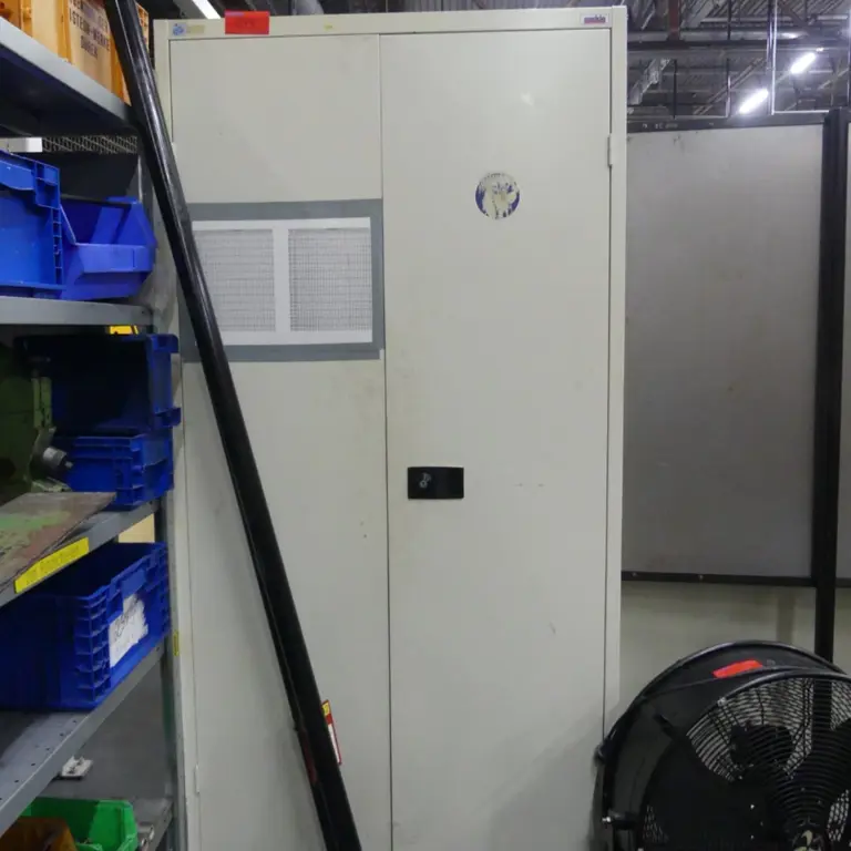 Armoire à portes battantes en acier Gödde u. Söhne Köln