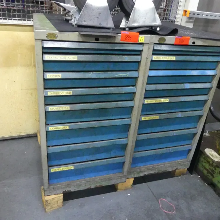 2 Armoire à tiroirs pour outils