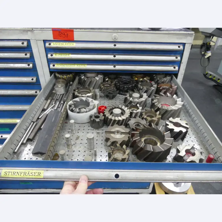 Machines et lignes de production de l'industrie automobile-16