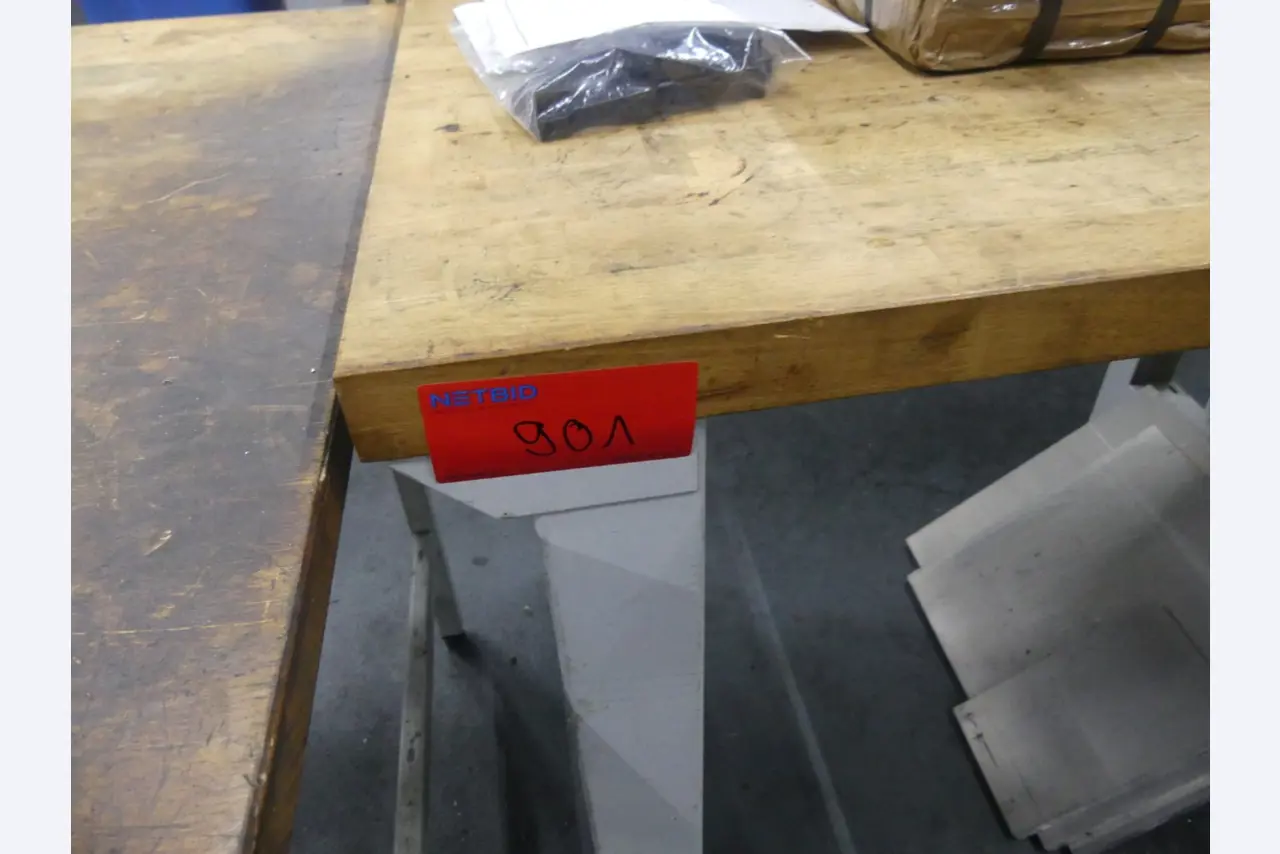 Obdelovalni centri, stroji za obdelavo kovin in proizvodne linije iz avtomobilske industrije-2