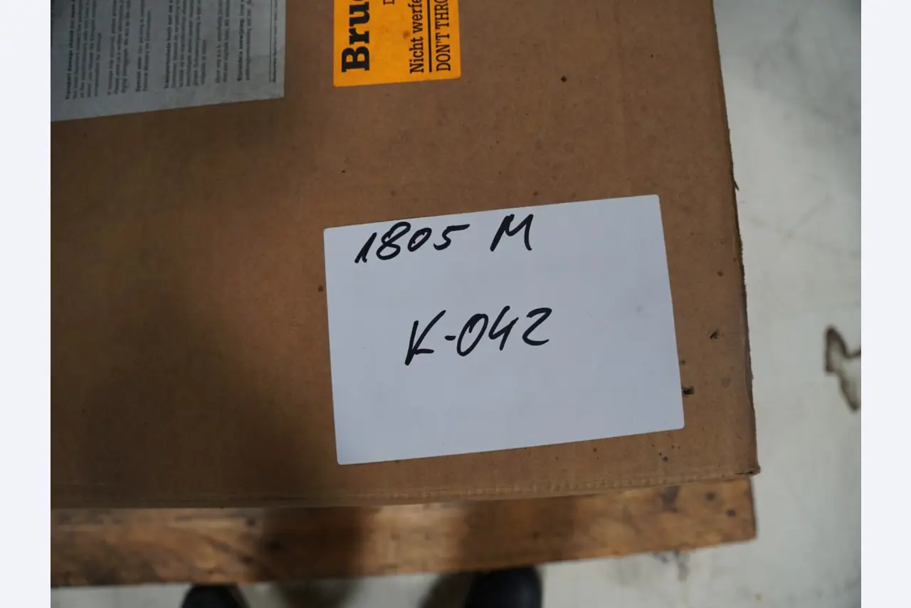 Centra obróbcze, maszyny do obróbki metalu i linie produkcyjne z branży motoryzacyjnej-2