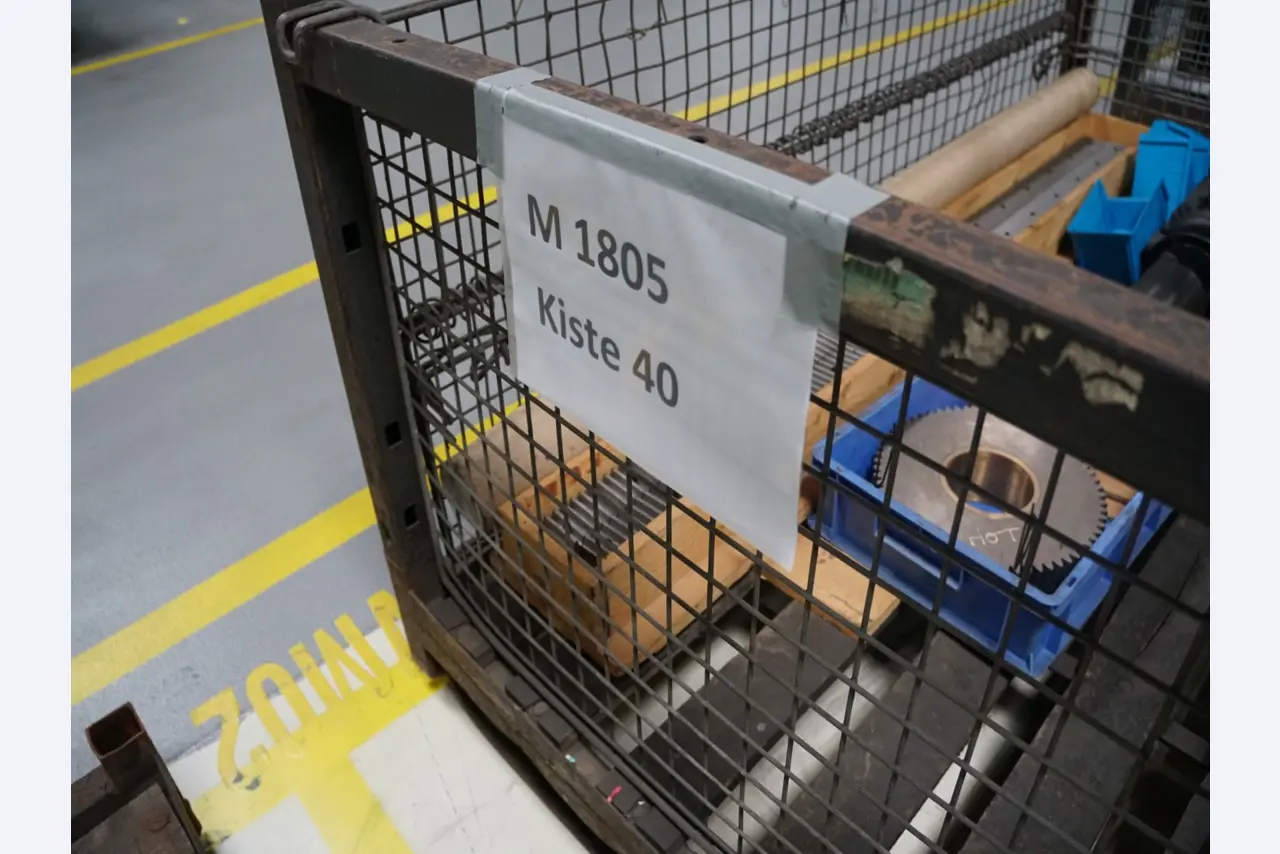 Centra obróbcze, maszyny do obróbki metalu i linie produkcyjne z branży motoryzacyjnej-1