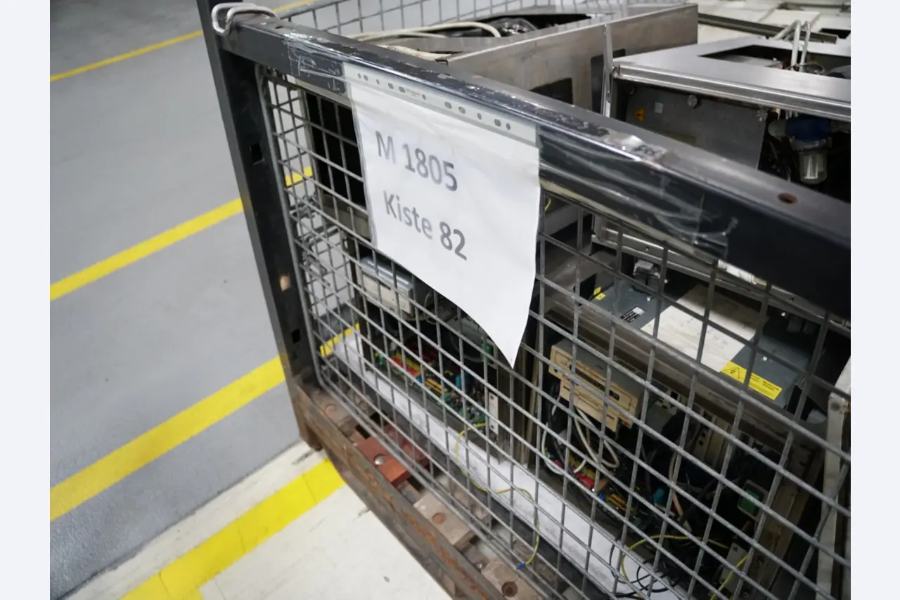 Centra obróbcze, maszyny do obróbki metalu i linie produkcyjne z branży motoryzacyjnej-2