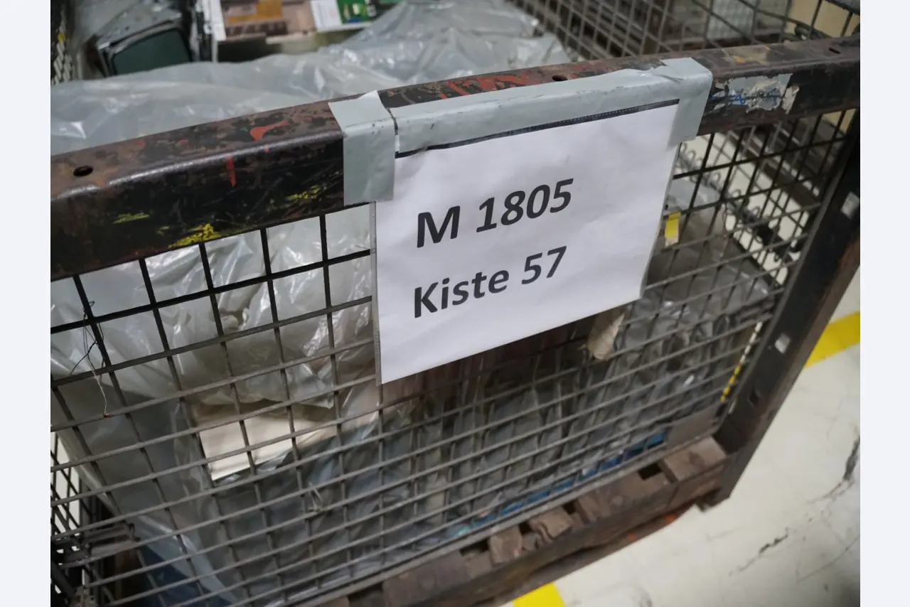 Centra obróbcze, maszyny do obróbki metalu i linie produkcyjne z branży motoryzacyjnej-2