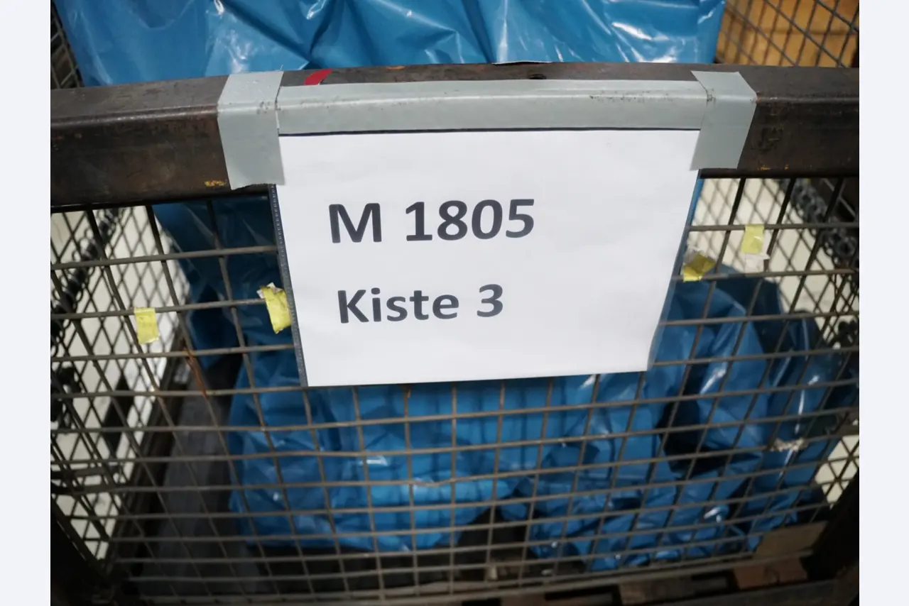 Centra obróbcze, maszyny do obróbki metalu i linie produkcyjne z branży motoryzacyjnej-2