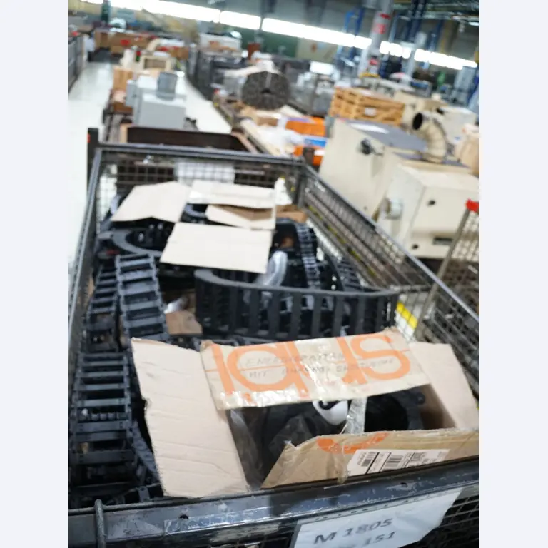 Centros de mecanizado, máquinas para trabajar el metal y líneas de producción de la industria del automóvil-1