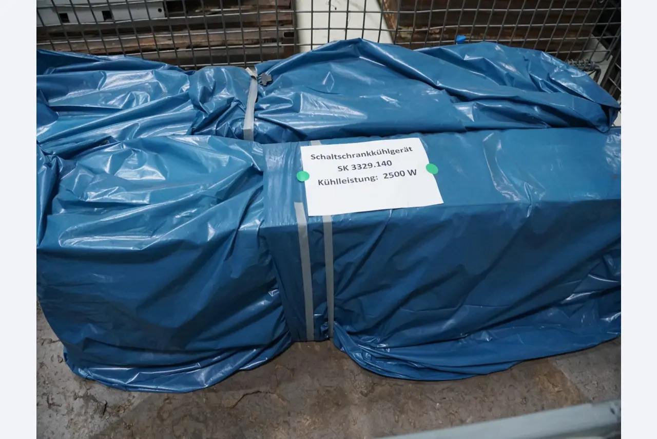 Centra obróbcze, maszyny do obróbki metalu i linie produkcyjne z branży motoryzacyjnej-3