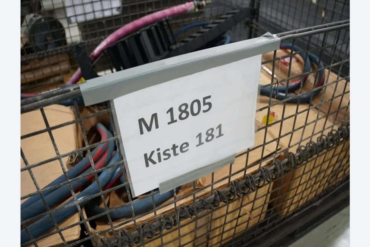 Centra obróbcze, maszyny do obróbki metalu i linie produkcyjne z branży motoryzacyjnej-2