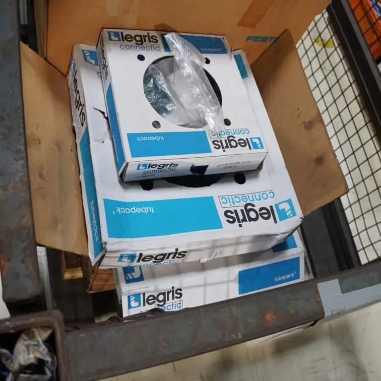 Pallet or Gibo spare parts