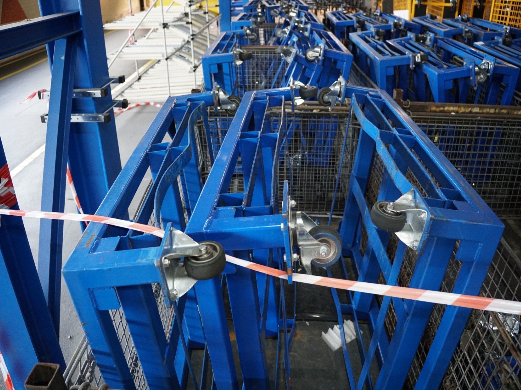 Centra obróbcze, maszyny do obróbki metalu i linie produkcyjne z branży motoryzacyjnej-1