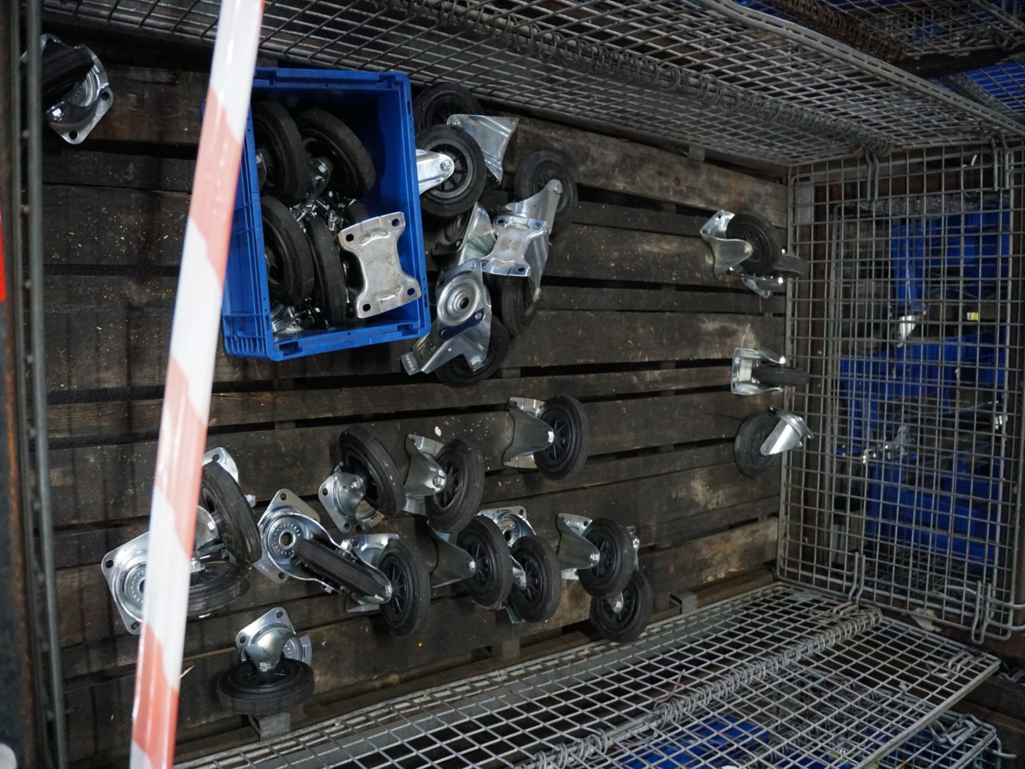 Centra obróbcze, maszyny do obróbki metalu i linie produkcyjne z branży motoryzacyjnej-1