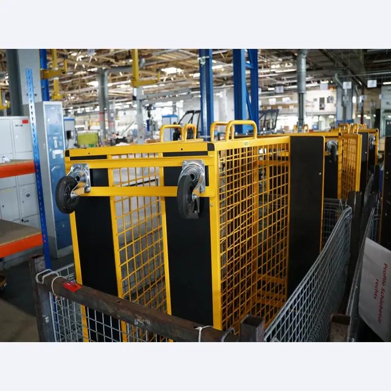 Centros de mecanizado, máquinas para trabajar el metal y líneas de producción de la industria del automóvil-1