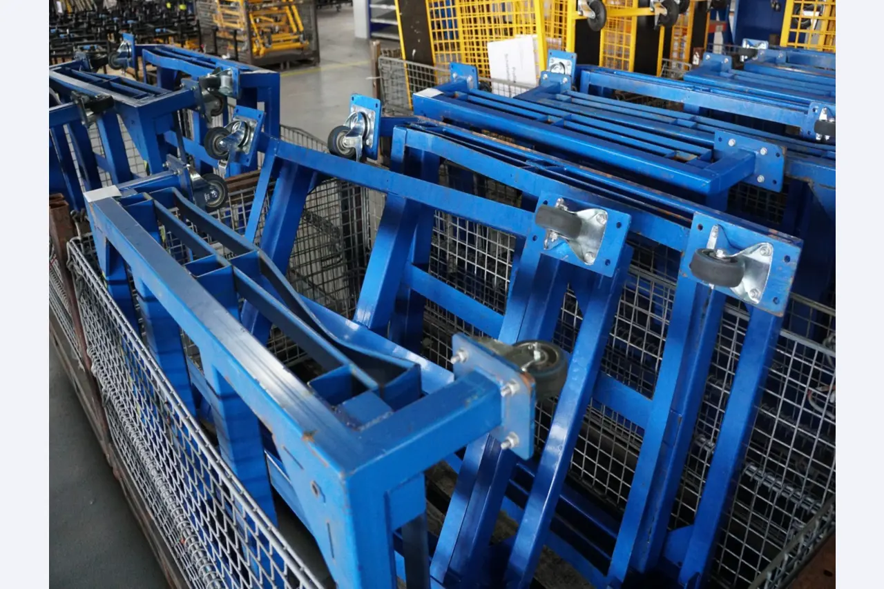 Centra obróbcze, maszyny do obróbki metalu i linie produkcyjne z branży motoryzacyjnej-1
