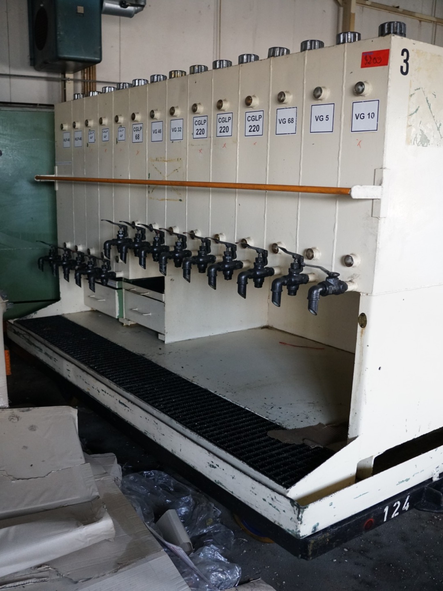 Centra obróbcze, maszyny do obróbki metalu i linie produkcyjne z branży motoryzacyjnej-1