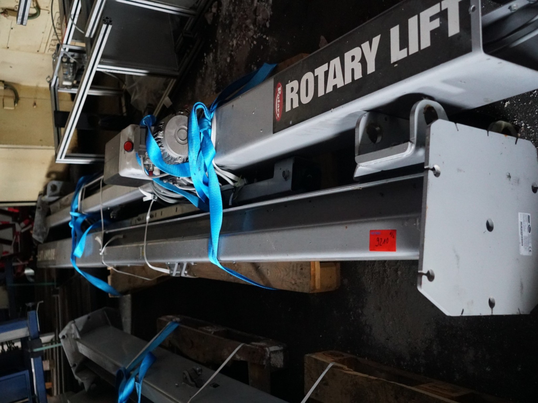 Centra obróbcze, maszyny do obróbki metalu i linie produkcyjne z branży motoryzacyjnej-1