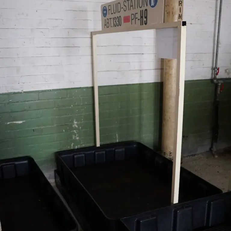 Pallet or Gibo spare parts