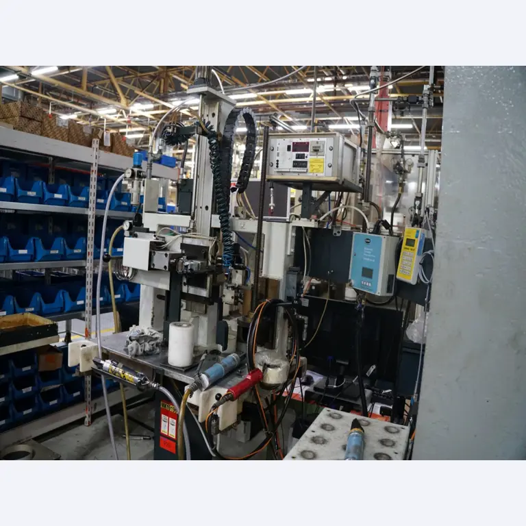 Centros de mecanizado, máquinas para trabajar el metal y líneas de producción de la industria del automóvil-1