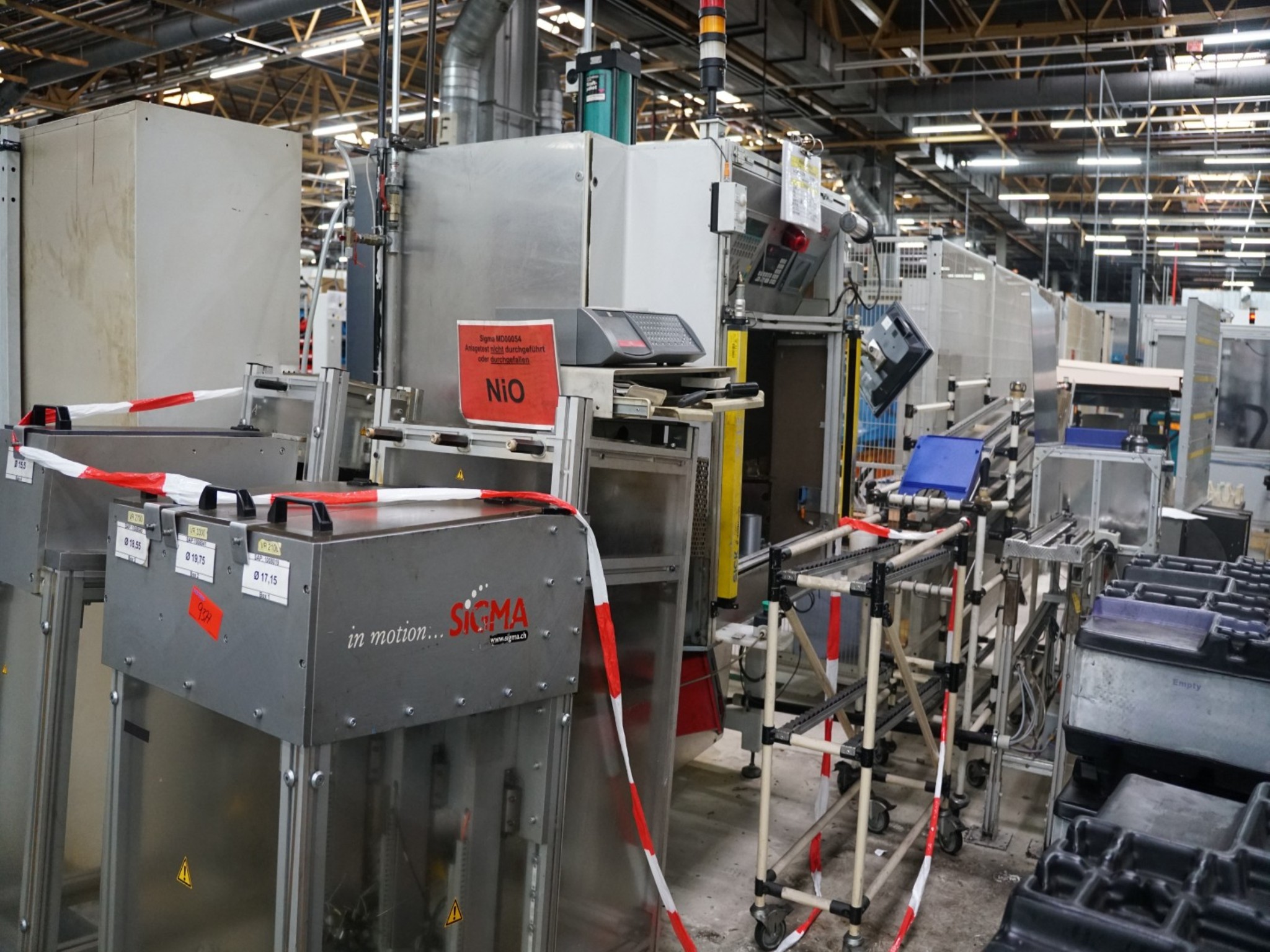 Centros de mecanizado, máquinas para trabajar el metal y líneas de producción de la industria del automóvil-1