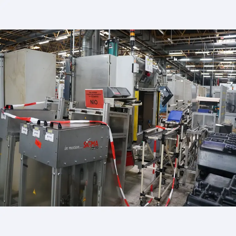 Centros de mecanizado, máquinas para trabajar el metal y líneas de producción de la industria del automóvil-1