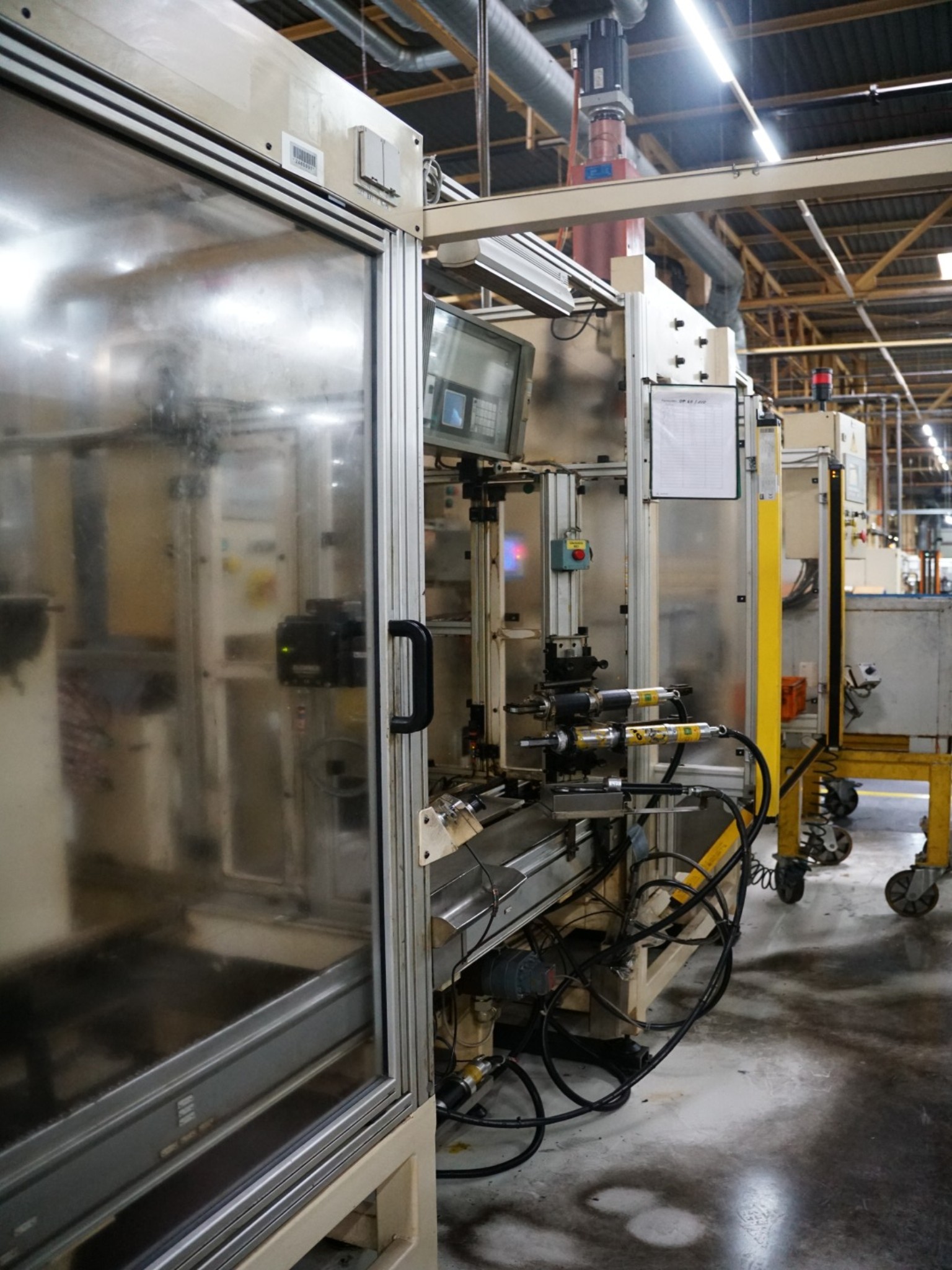 Centros de mecanizado, máquinas para trabajar el metal y líneas de producción de la industria del automóvil-7