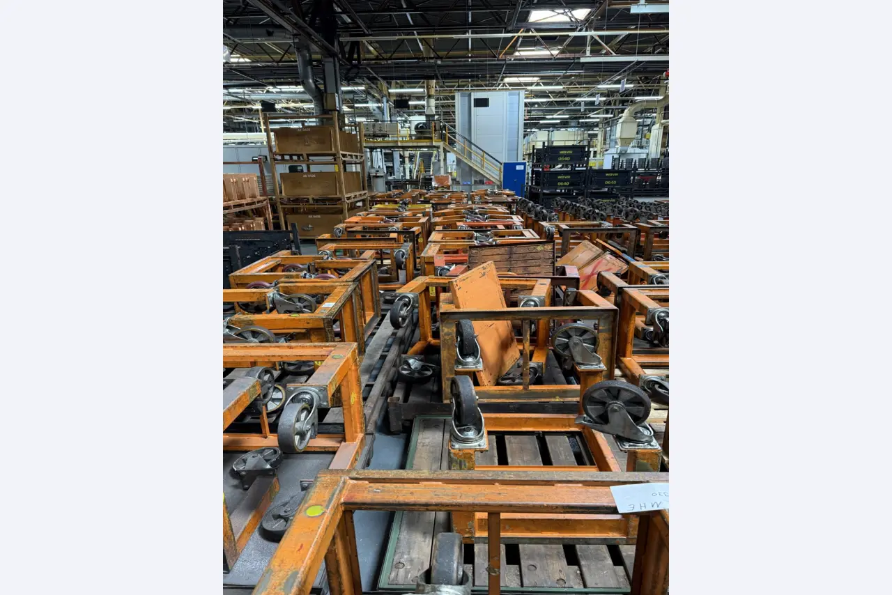 Centros de mecanizado, máquinas para trabajar el metal y líneas de producción de la industria del automóvil-1