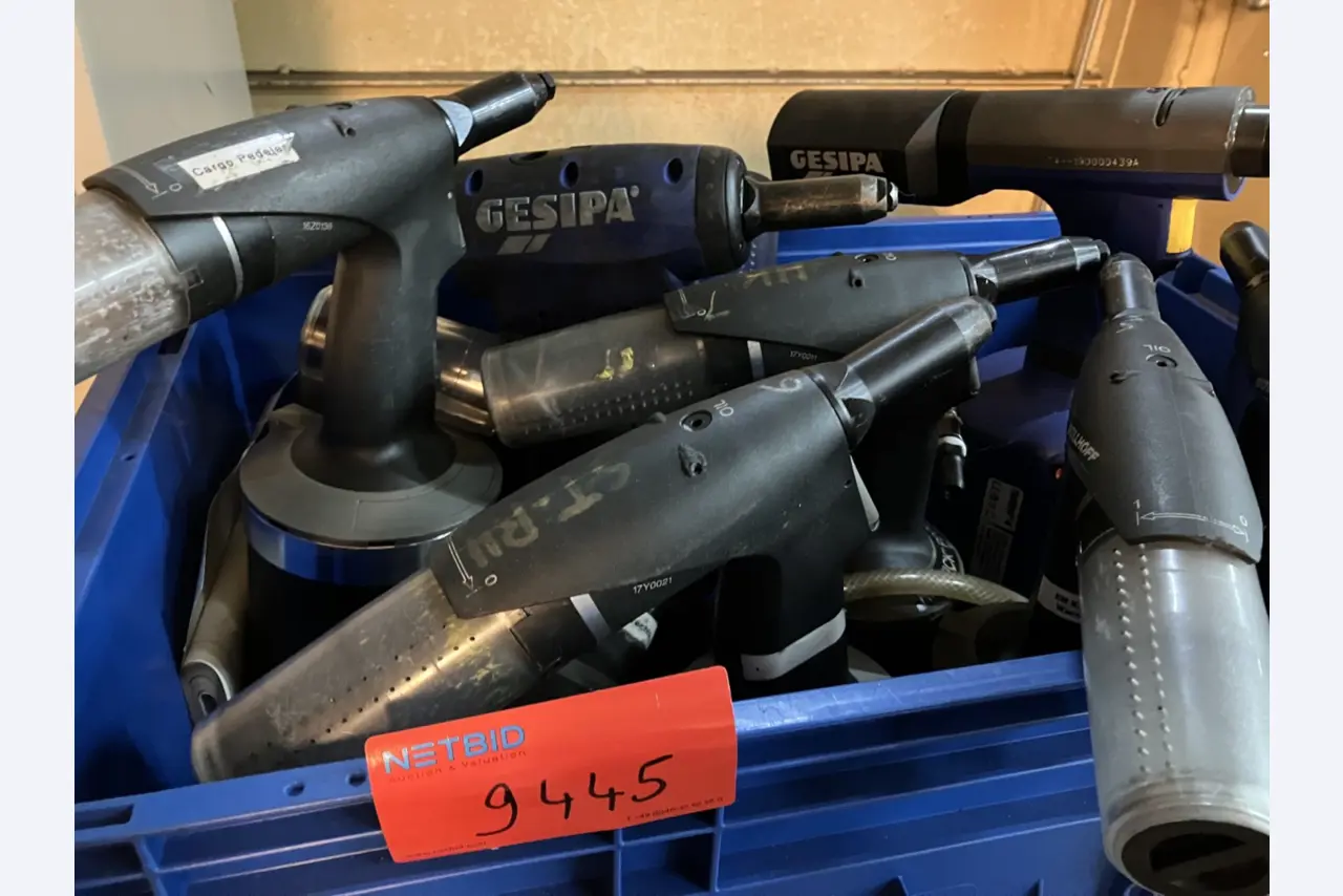 Centros de mecanizado, máquinas para trabajar el metal y líneas de producción de la industria del automóvil-1