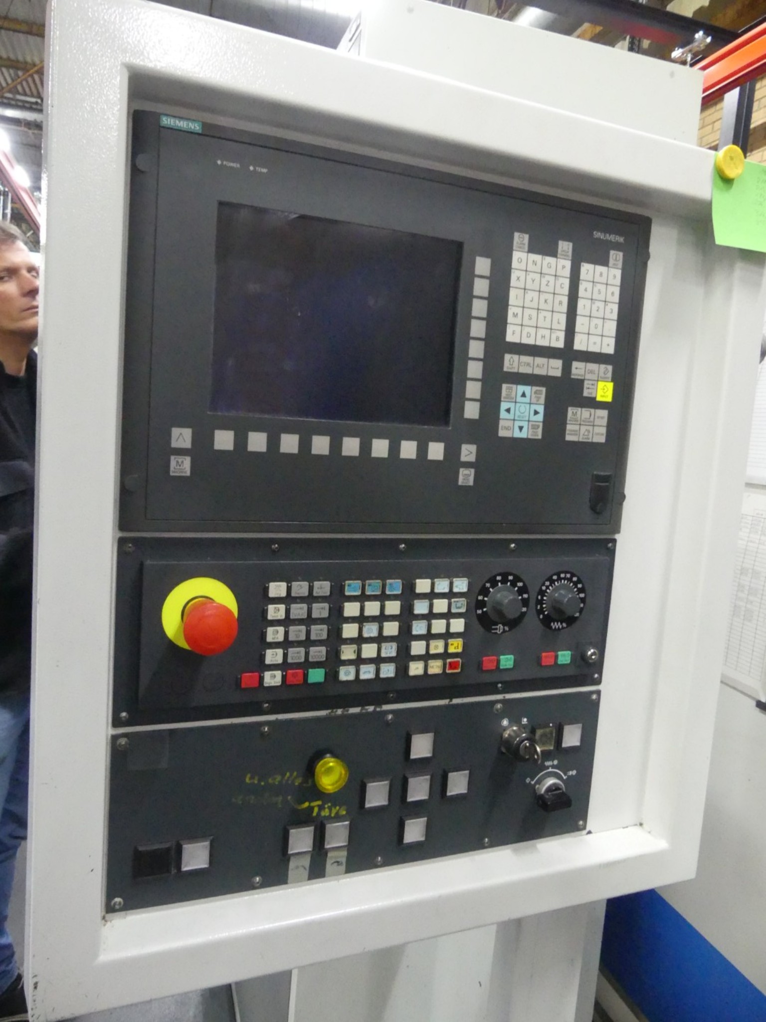 Centros de maquinagem, máquinas para trabalhar metais e linhas de produção da indústria automóvel-2