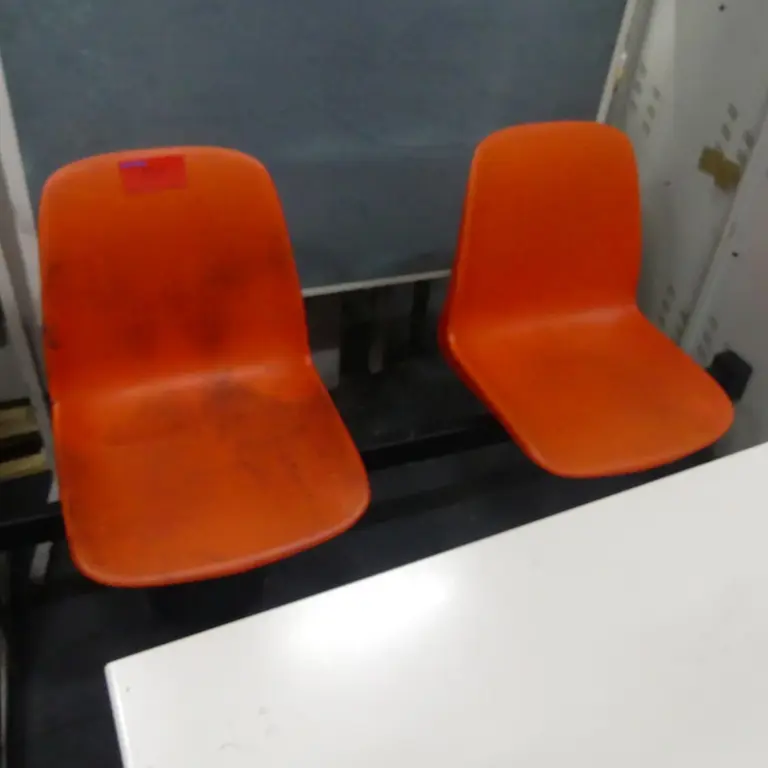 2 Banco, mesa