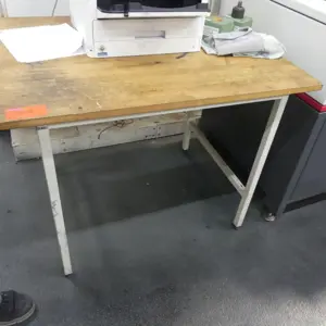 Mesa auxiliar