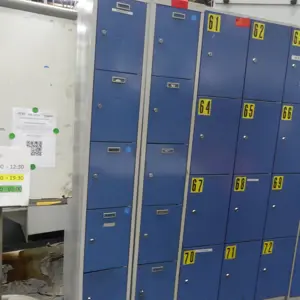 2 Armario de compartimentos