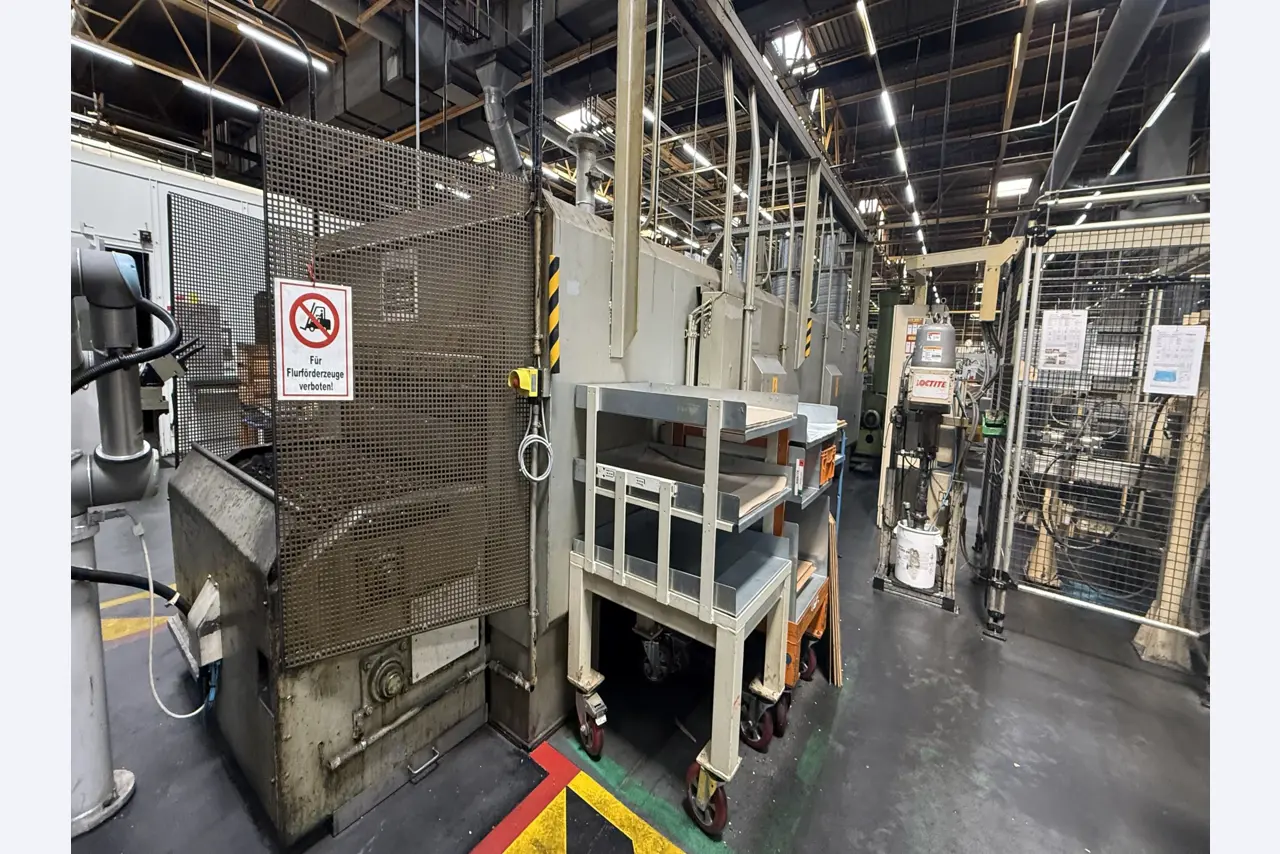 Centros de mecanizado, máquinas para trabajar el metal y líneas de producción de la industria del automóvil-1