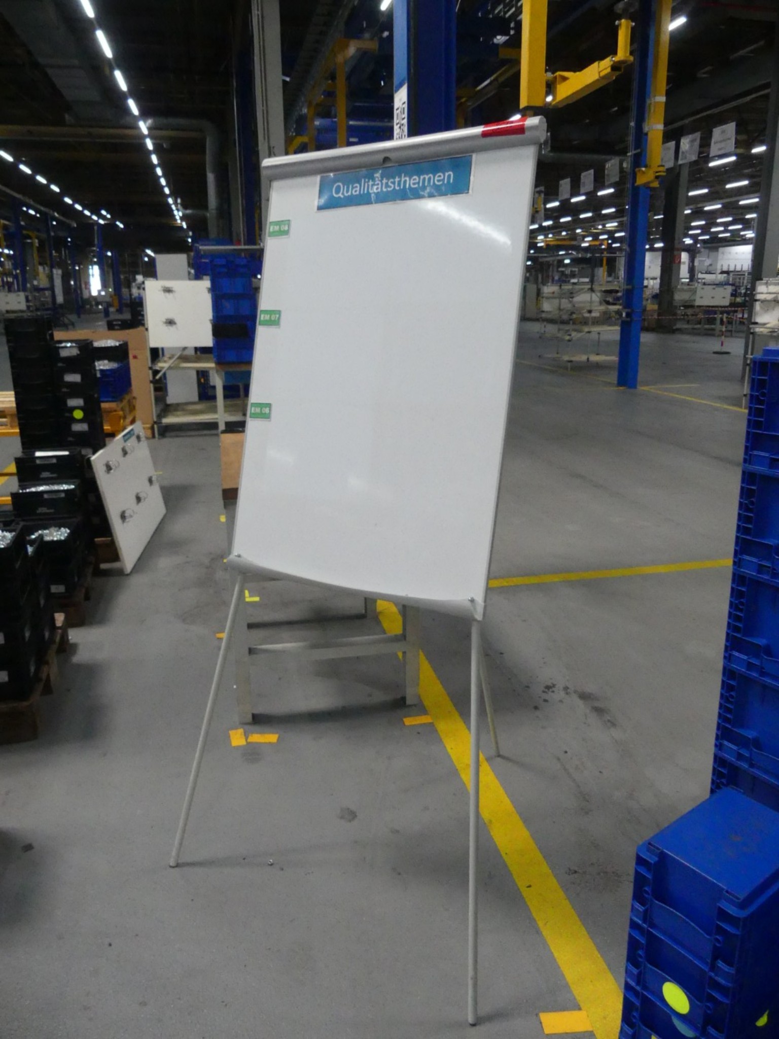 Centros de usinagem, máquinas para o trabalho de metais e linhas de produção da indústria automóvel-1
