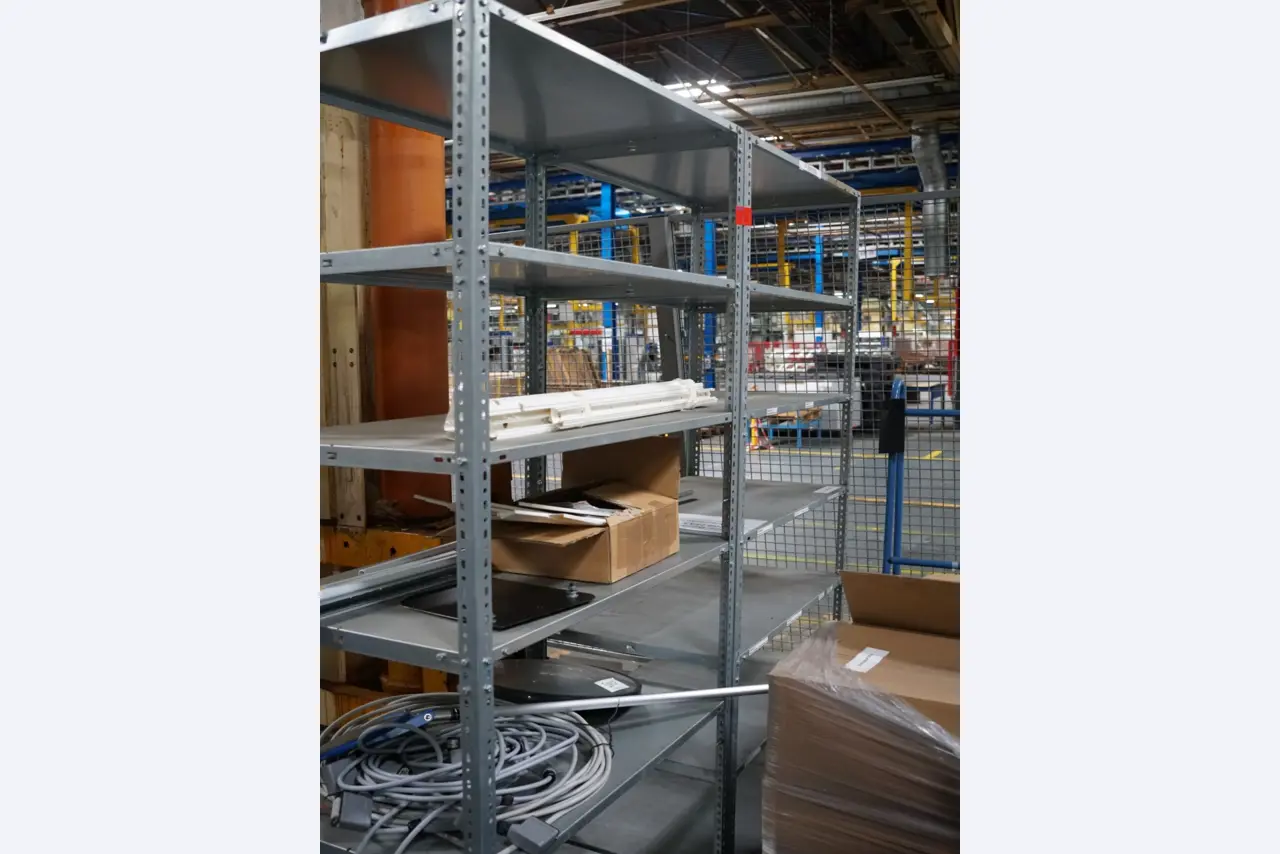 Bearbeitungszentren, metallbearbeitende Maschinen und Produktionslinien aus der Automobilindustrie-1