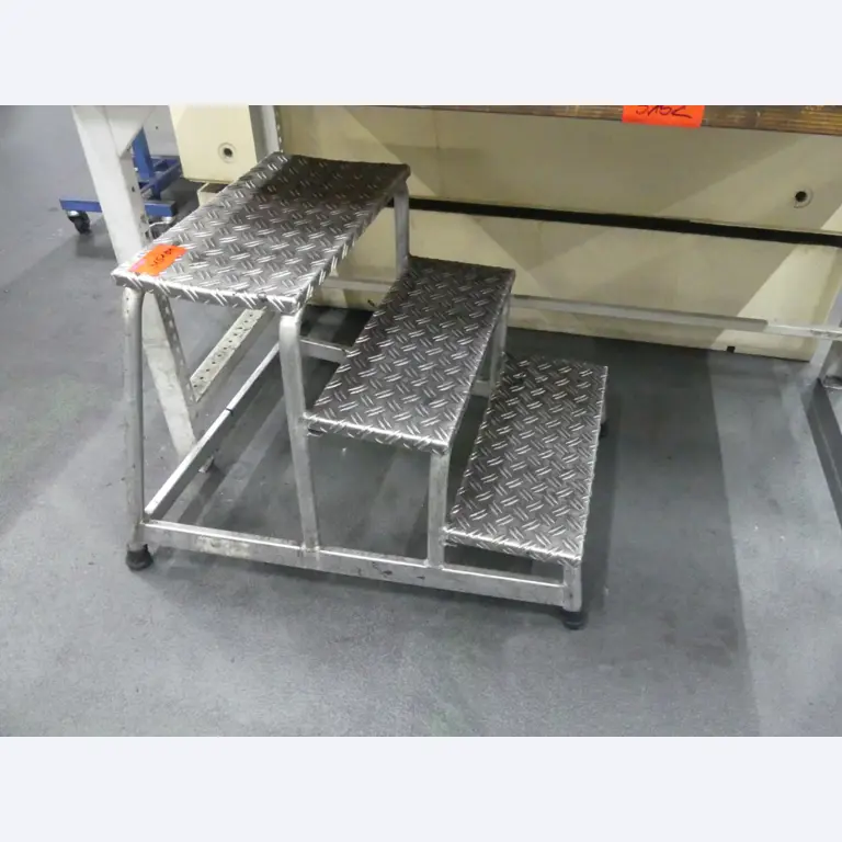 Machining centers, metalworking machines and production lines from the automotive industry-1
