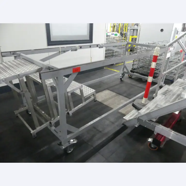 Bearbeitungszentren, metallbearbeitende Maschinen und Produktionslinien aus der Automobilindustrie-1