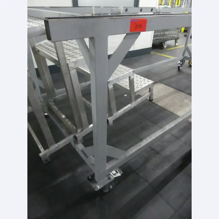 Bearbeitungszentren, metallbearbeitende Maschinen und Produktionslinien aus der Automobilindustrie-2