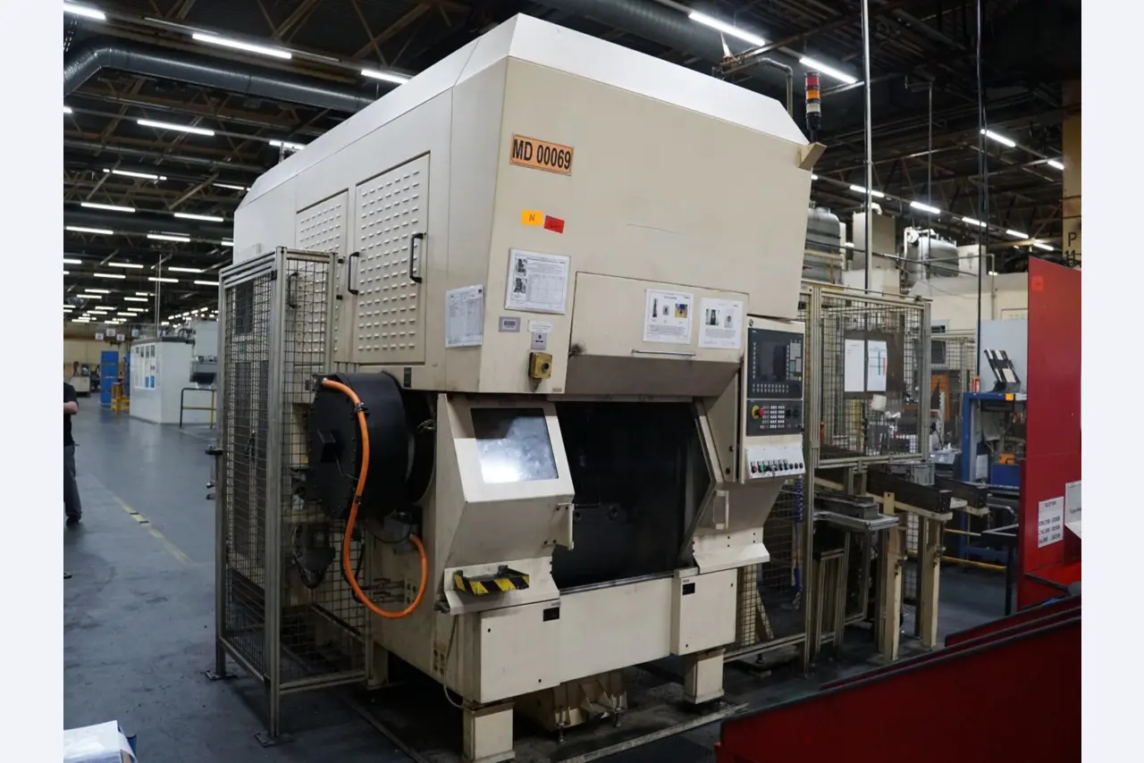Bearbeitungszentren, metallbearbeitende Maschinen und Produktionslinen aus der Automobilindustrie-1